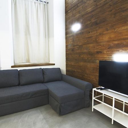 Alessia'S Flat - Mac Mahon Apartment Milan Bagian luar foto