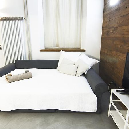 Alessia'S Flat - Mac Mahon Apartment Milan Bagian luar foto